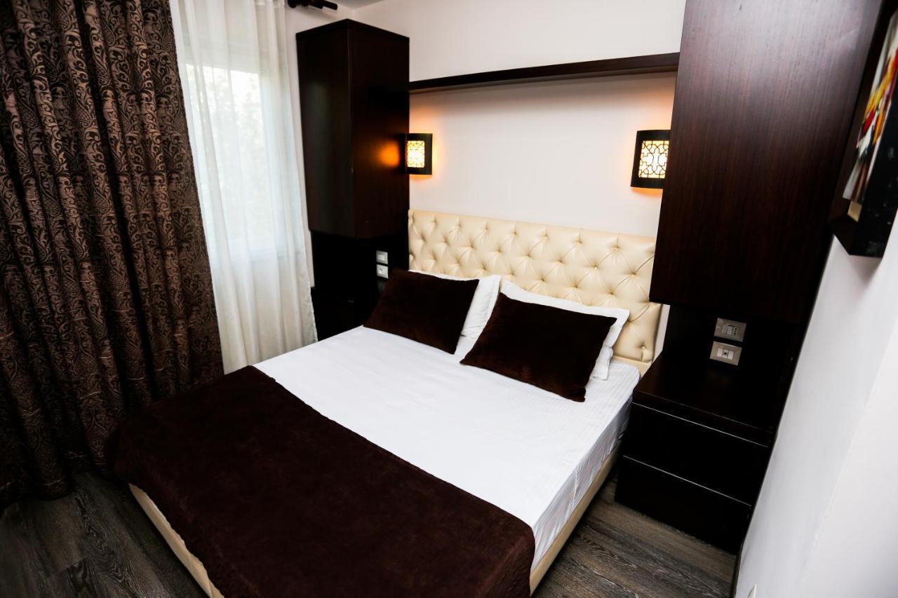 Hotel Town House Tirana Exterior photo